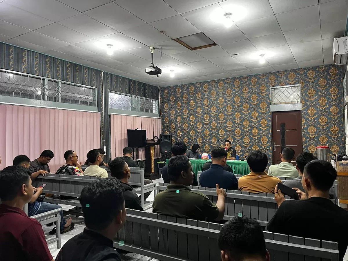 Ka. KPLP Lapas Muara Teweh Saat Pimpin Rapat Internal