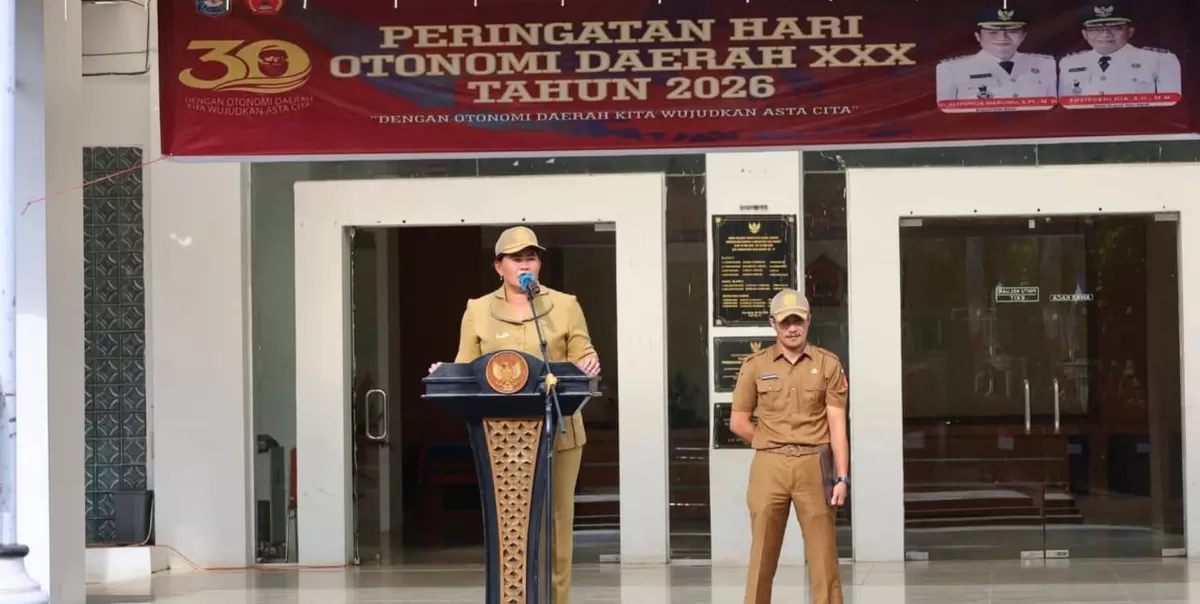 Pj. Sekda Nias Barat Saat Pimpin Kegiatan Upacara 