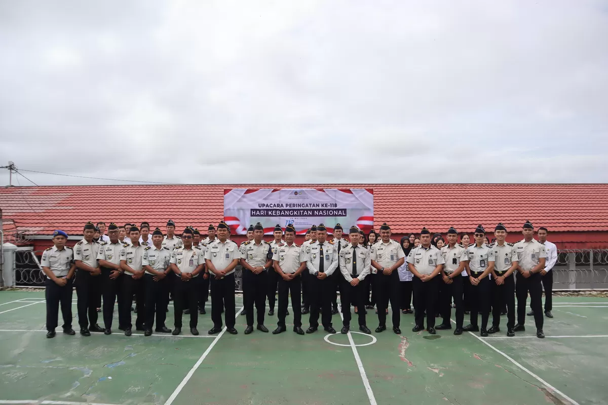 Kalapas Muara Teweh dan Jajaran Saat Upacara Peringatan Harkitnas