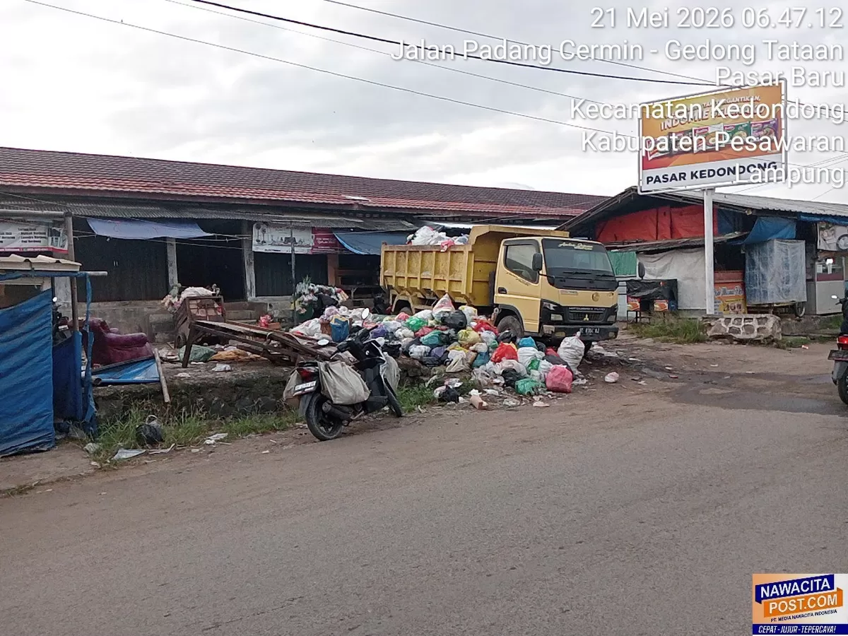 Tumpukan sampah di Pasar Kedondong, Kabupaten Pesawaran, Lampung  (Amruloh Nawacita)