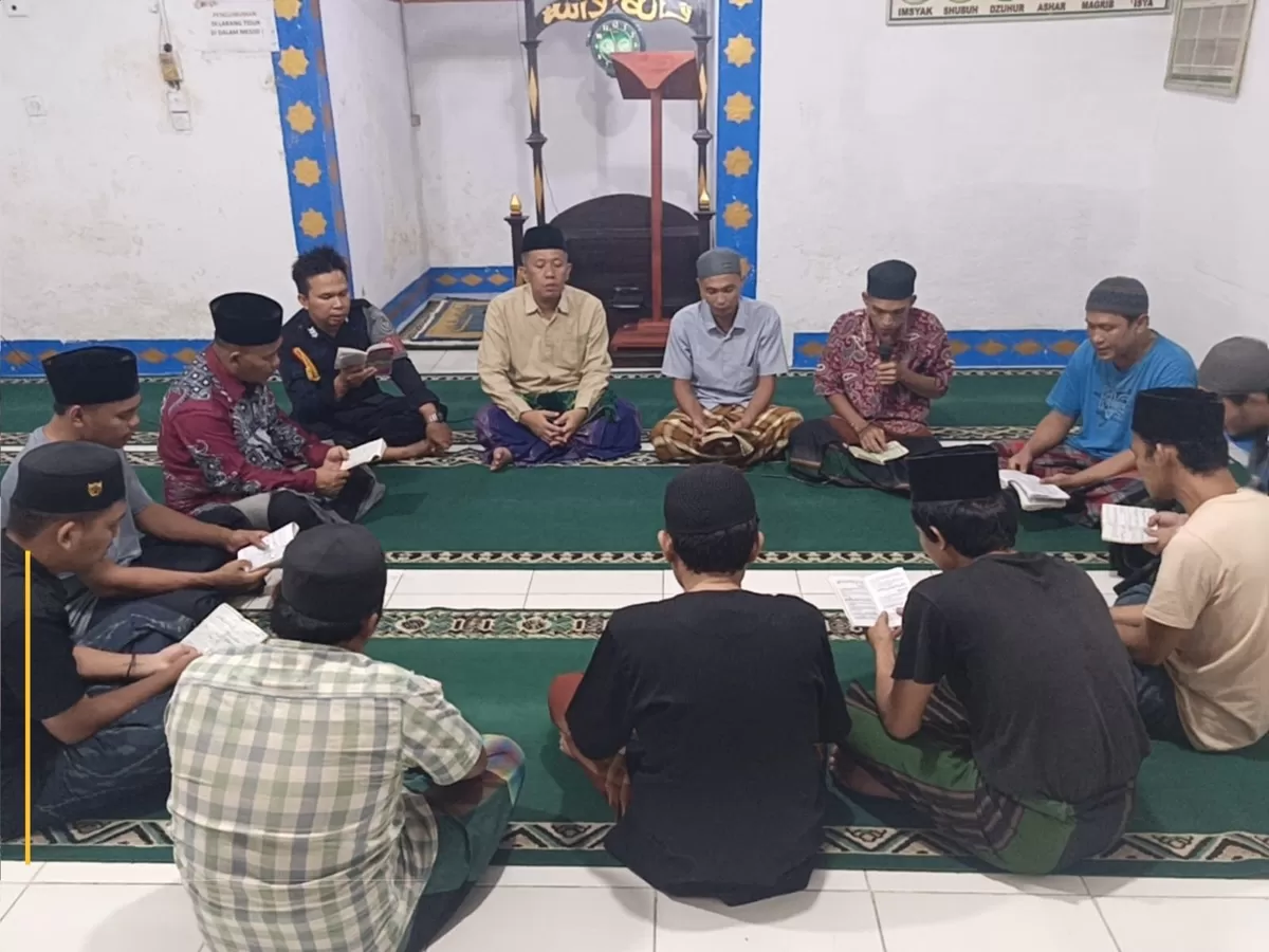 Kalapas Gunungtua dan Jajaran Saat Kegiatan Yasin dan Doa Bersama