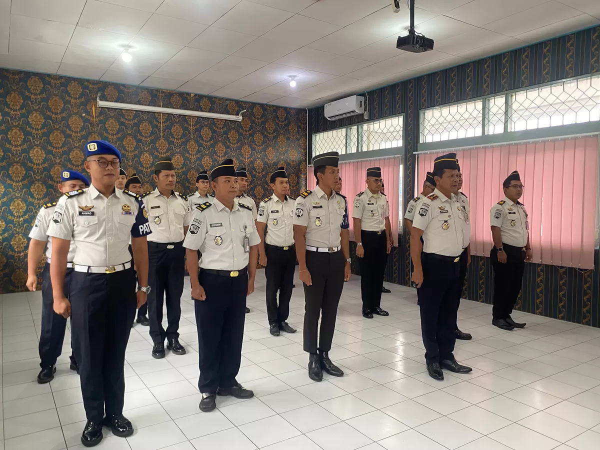 Kalapas Muara Teweh dan Jajaran Saat Mengikuti Apel Pengarahan Ditjenpas