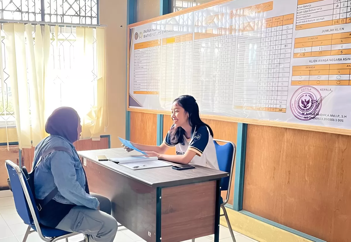 PK Bapas Muara Teweh Saat Terima Klien Cuti Bersyarat