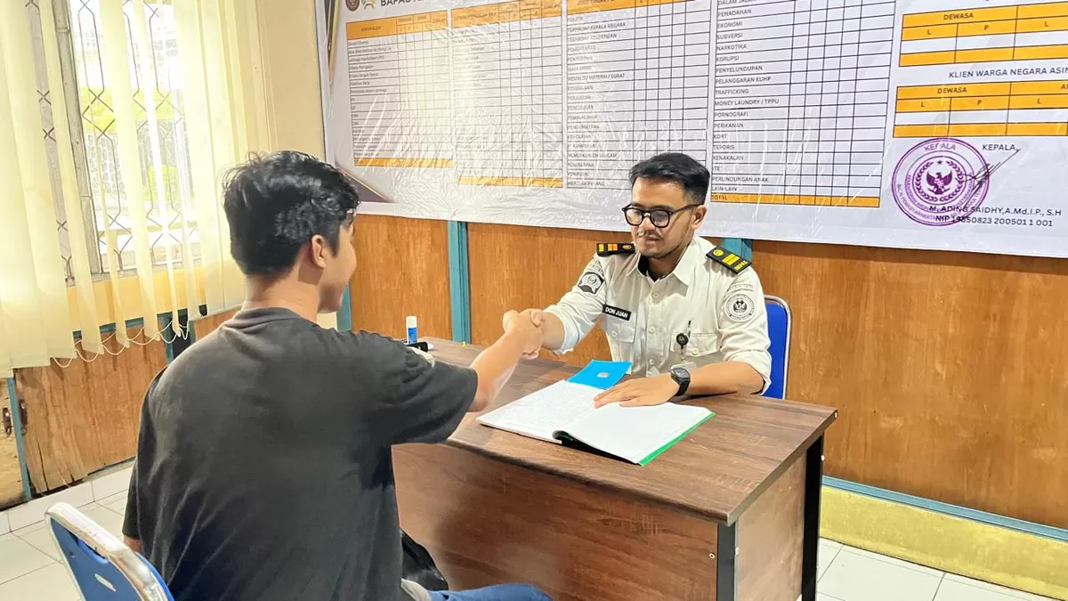Petugas Bapas Muara Teweh Bersama Klien Pemasayarakatan