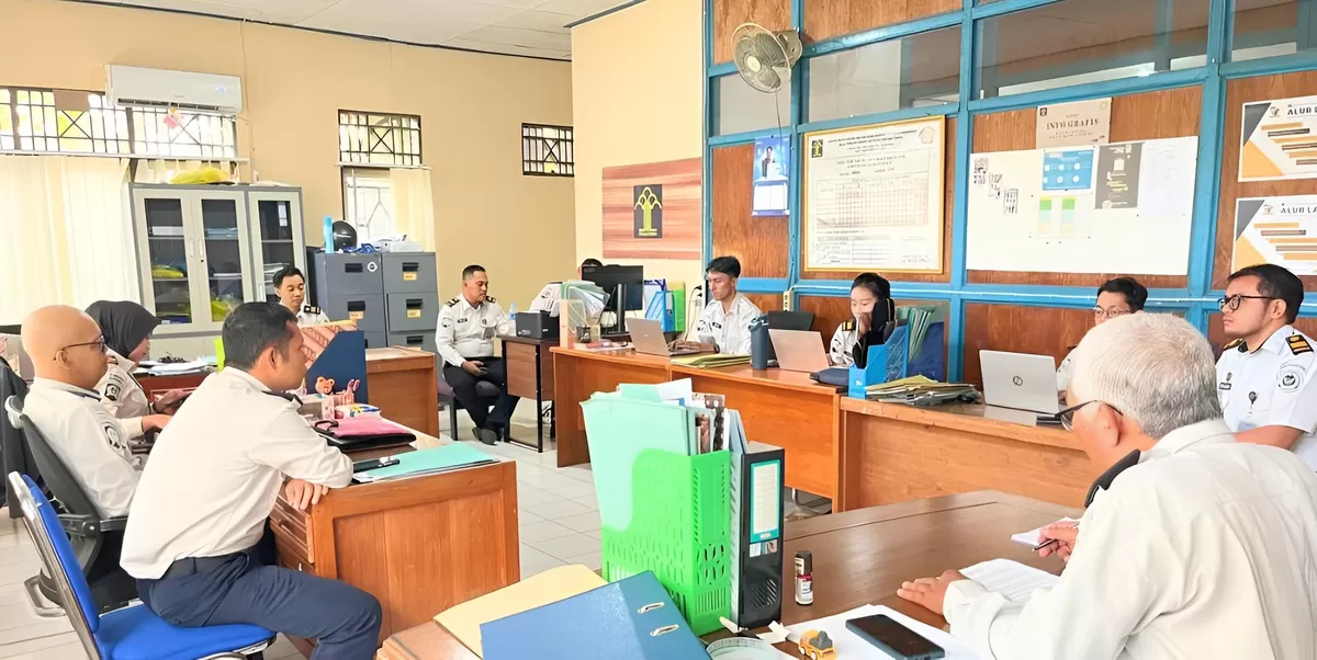 Petugas Bapas Muara Teweh Saat Kegiatan Sidang TPP bagi Klien