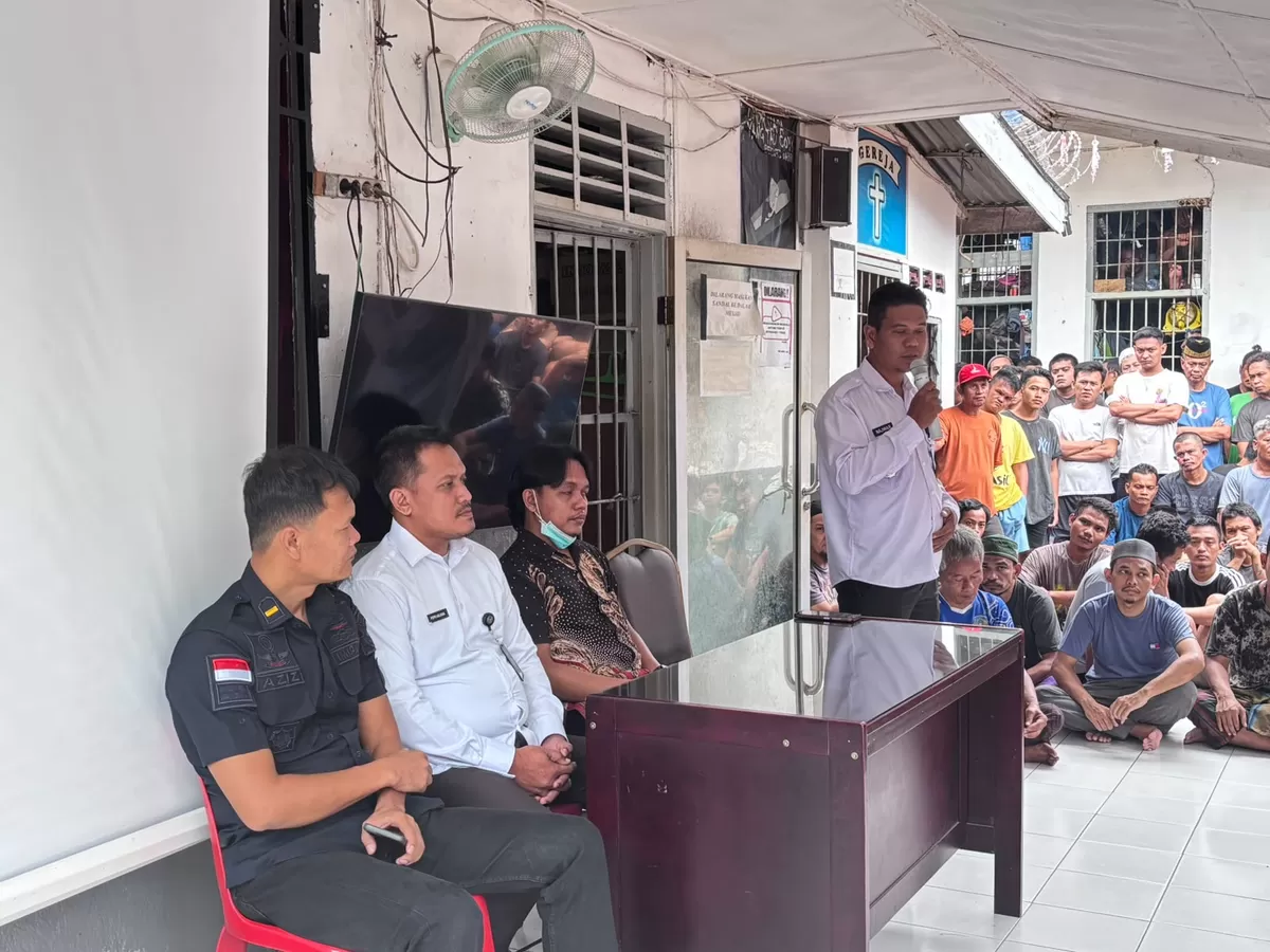 Petugas dan Warga Binaan Lapas Kotapinang Bersama dr. Irfan Nauli Siregar