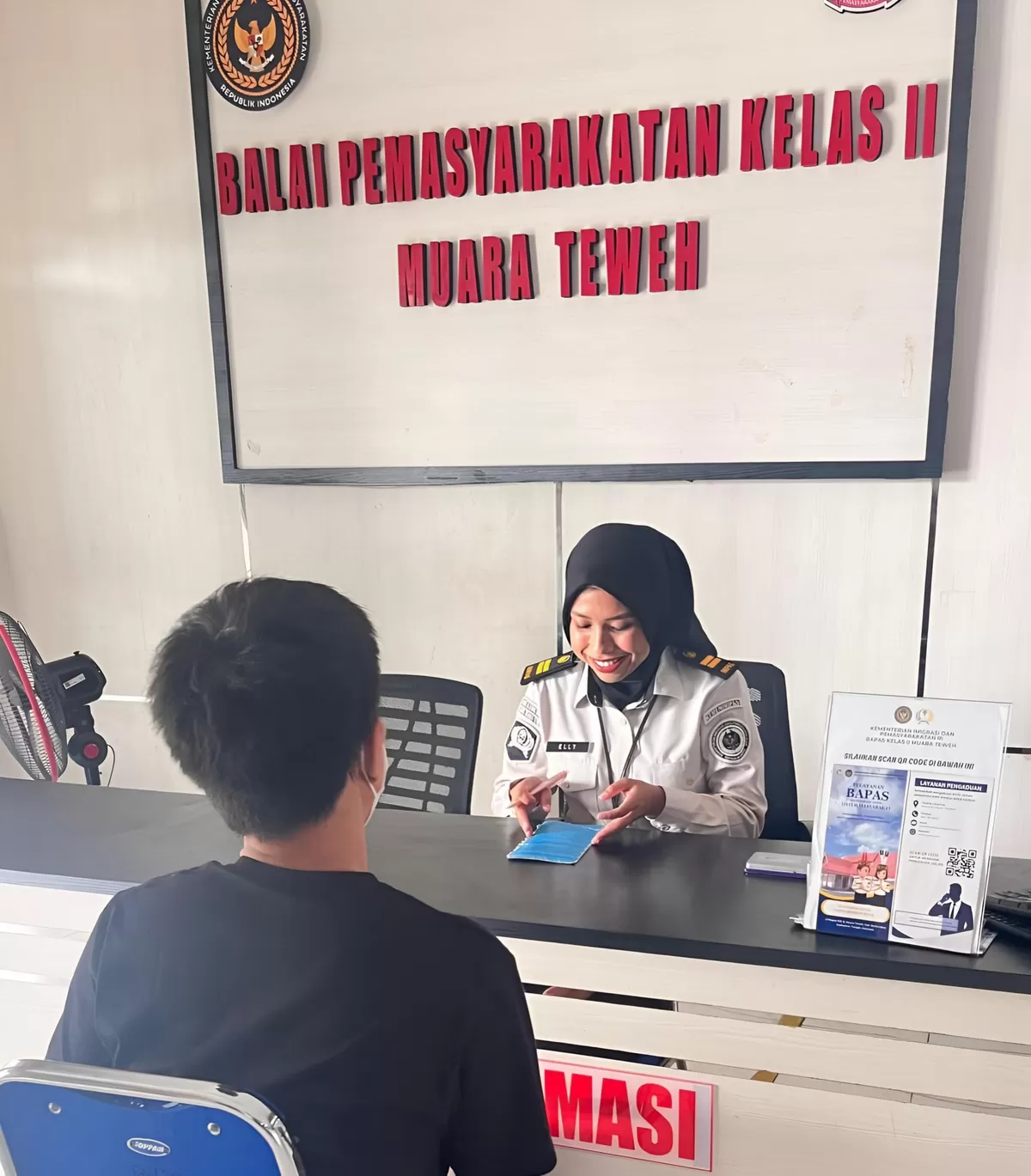 Petugas Bapas Muara Teweh Bersama Klien