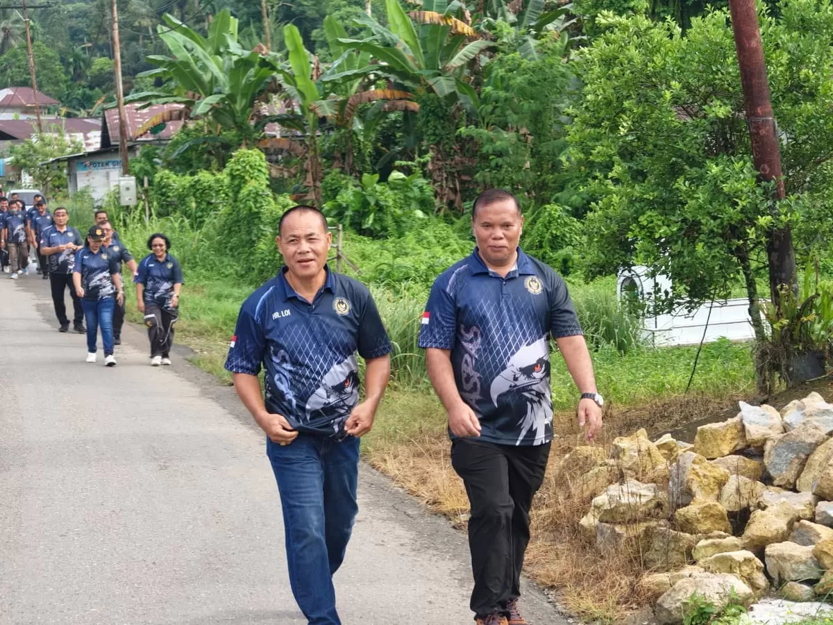 Kepala Lapas Gunungsitoli dan Jajaran Saat Kegiatan Jalan Santai