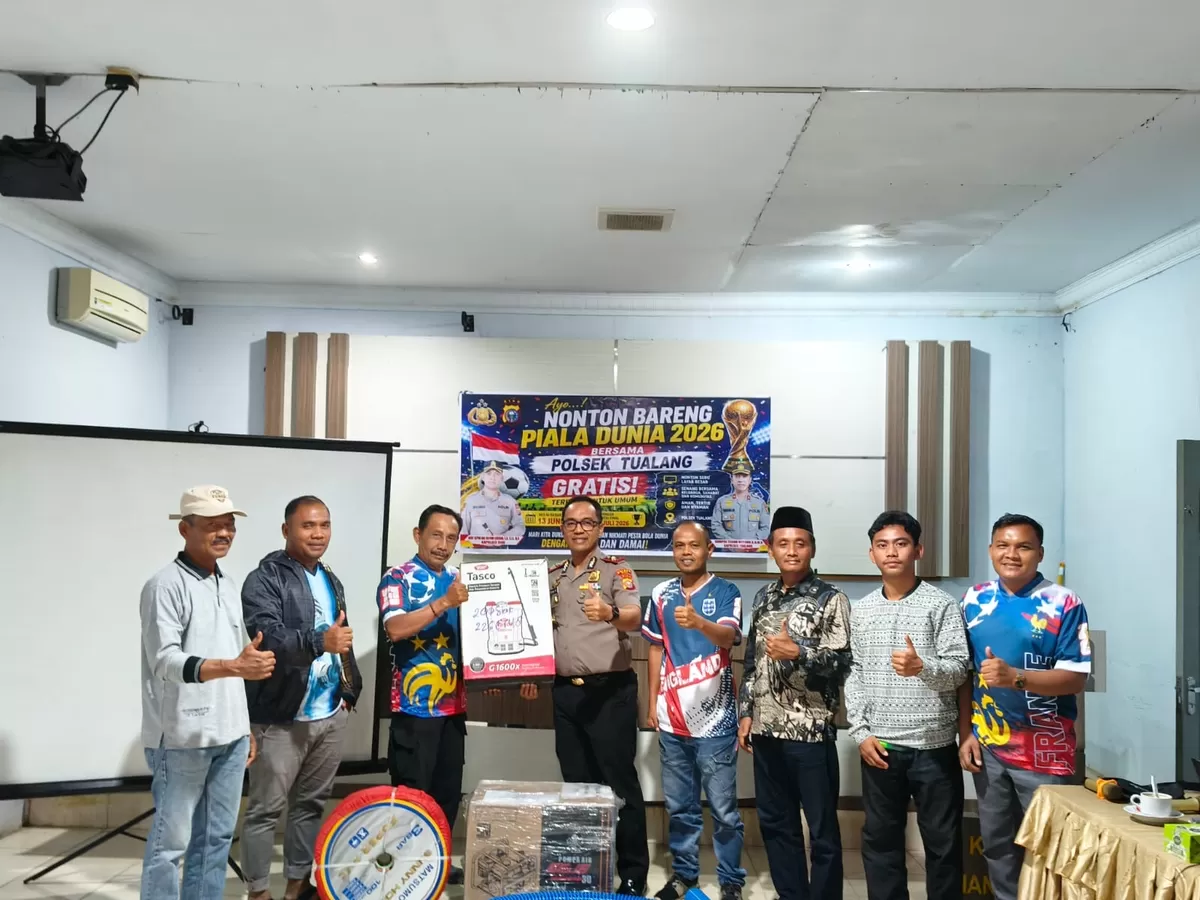 24 Juni 2026- Dalam rangka mendukung Program Ketahanan Pangan Nasional, Kapolsek Tualang Kompol Teguh Wiyono, S.H., M.H., menyerahkan bantuan alat pertanian kepada Kelompok Tani Jagung. 