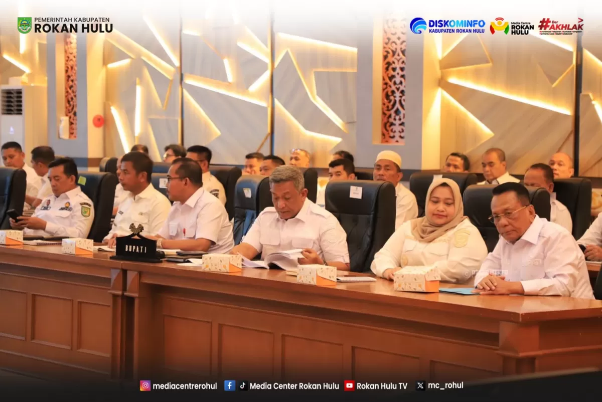 Foto Bupati Anton Hadiri Acara Optimalkan Pendapatan Daerah, KPK dan Pemprov Riau Bedah Transparansi PI 10 Persen Blok Migas.   (Diskominfo Rohul )