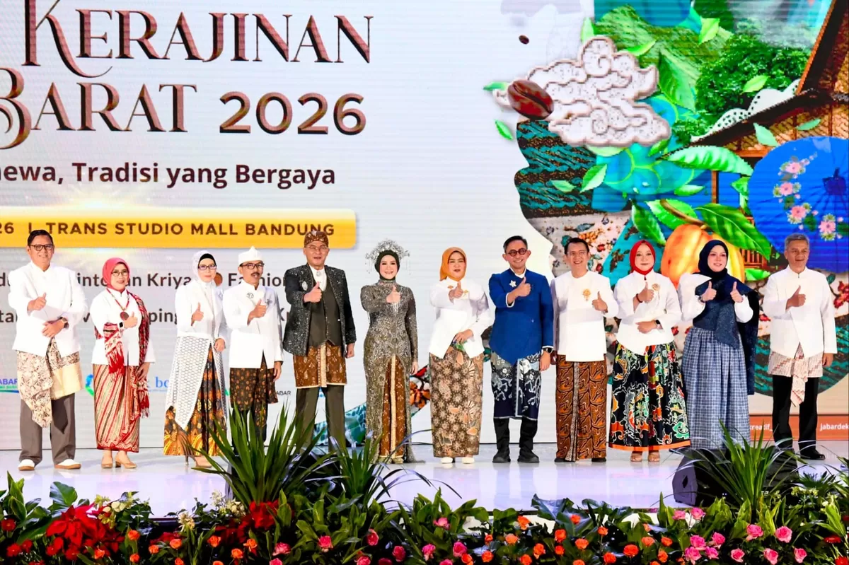 Erwan Setiawan Wakil Gubernur Jawa Barat ketika membuka Pekan Kerajinan Jawa Barat (PKJB) 2026. (Istimewa)