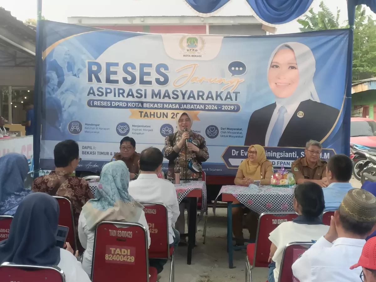 Evi Mafriningsianti ketika reses di Kelurahan Arenjaya, Kecamatan Bekasi Timur, Kota Bekasi  (Sakera Nawacita)