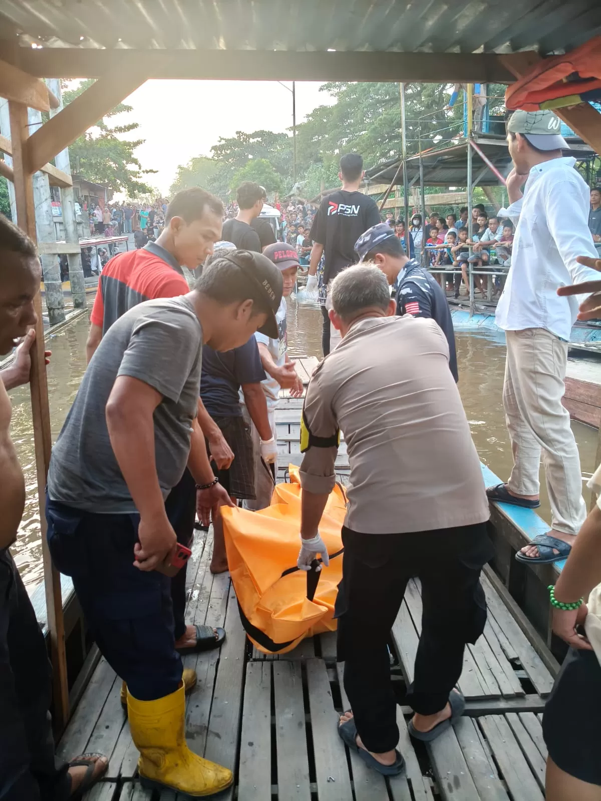 Pria  Meninggal Mengapung di Sungai Siak