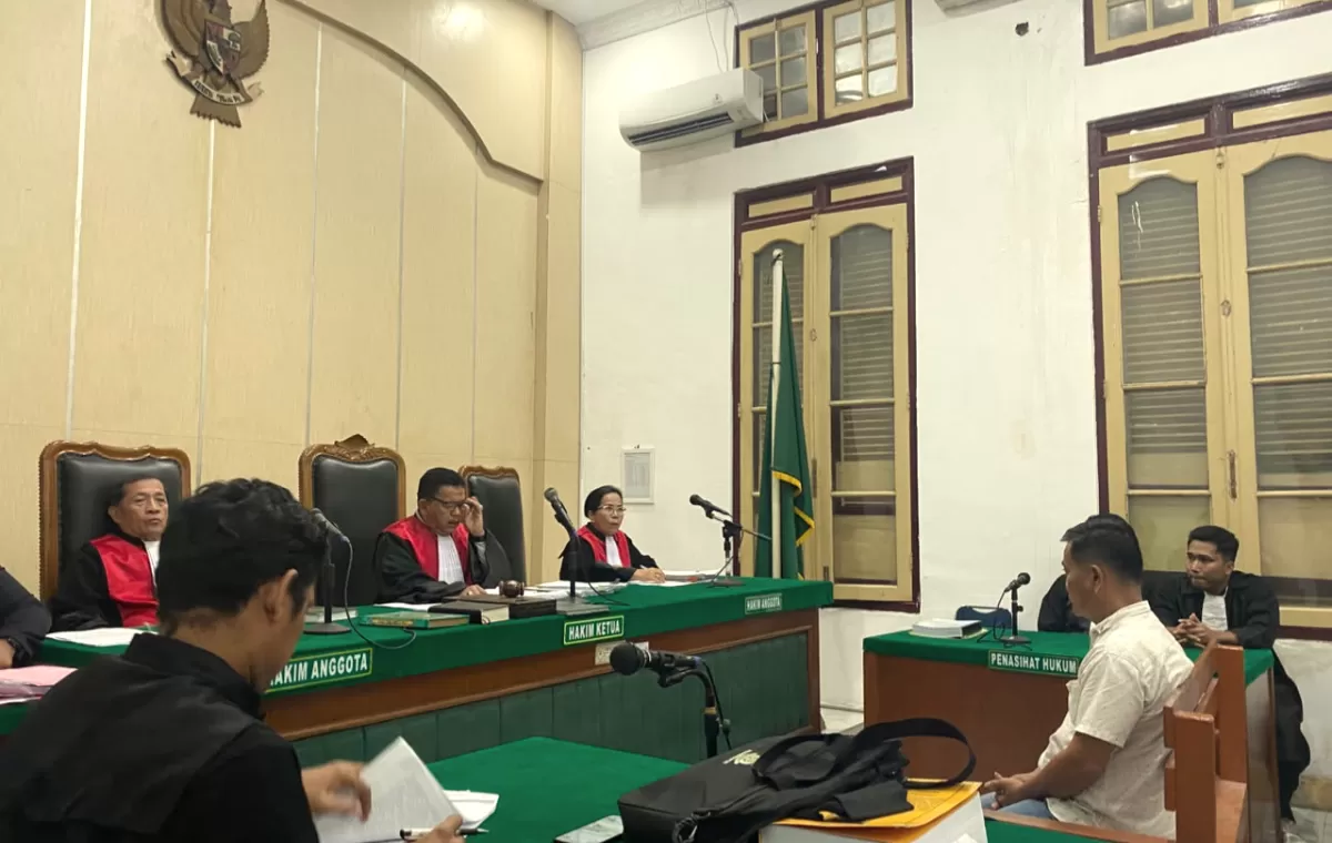 Suasana persidangan pembacaan putusan perkara korupsi pengelolaan keuangan Desa Tuhegeo II Tahun Anggaran 2023 di Pengadilan Tipikor Medan, Senin (27/7/2026).