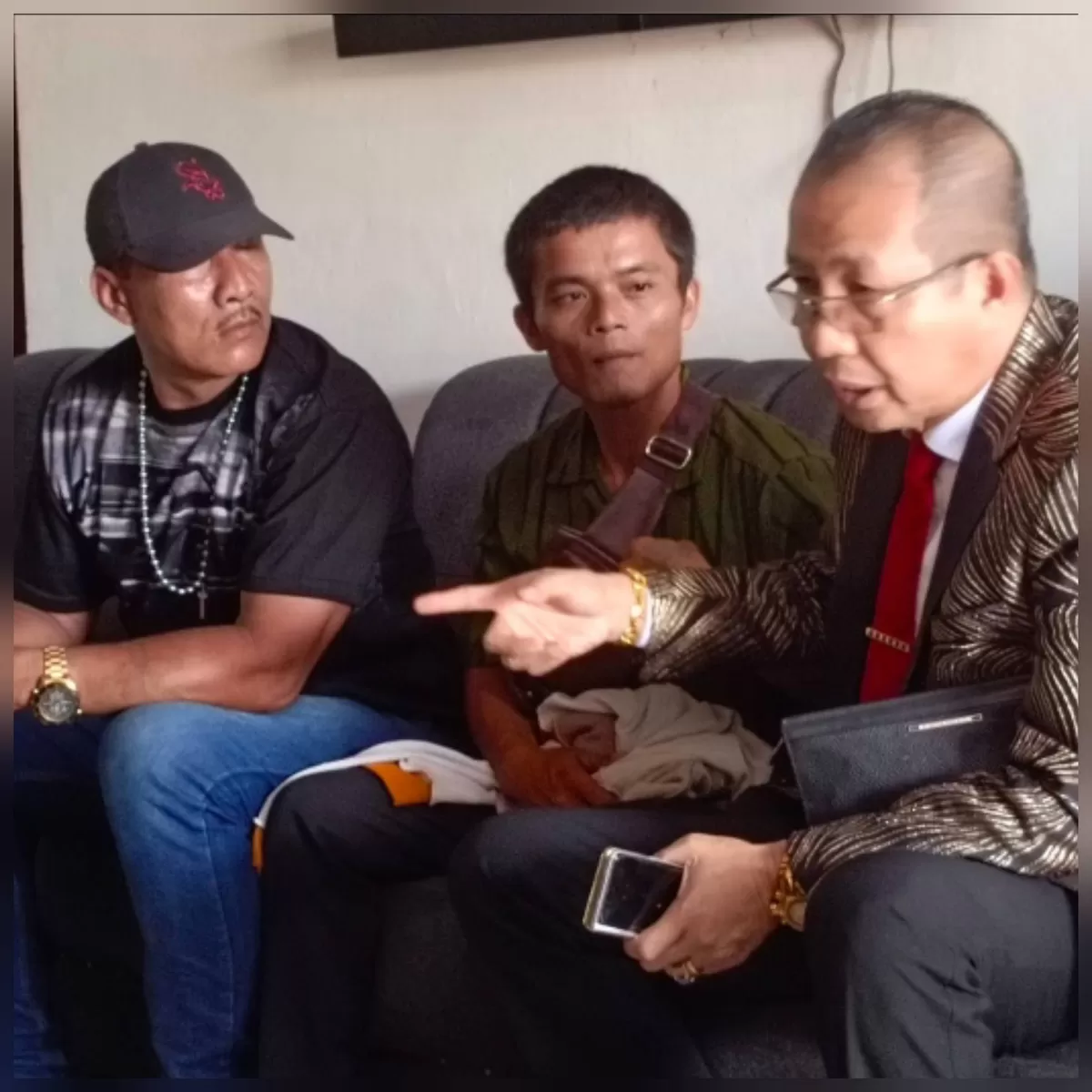 Foto Ketua DPD HIMNI Provinsi Riau saat Wawancara Korban  (NAWACITAPOST.COM)