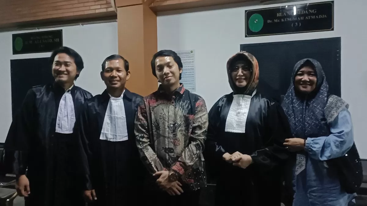 Tim kuasa hukum dan saksi ahli Deflorio Arya Nizam (Sakera Nawacita)