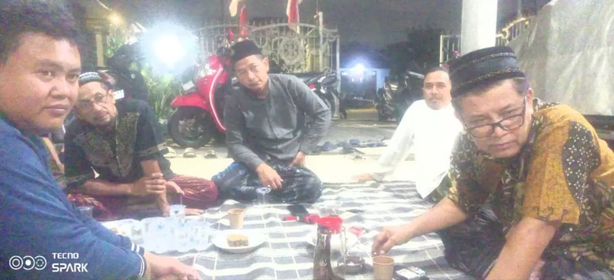 Keterangan foto: Pengurus Ranting NU Tawangsari menggelar rapat konsolidasi untuk menyusun program prioritas sebagai persiapan RAKER periode 2026&ndash;2031 di Kecamatan Taman, Sidoarjo.