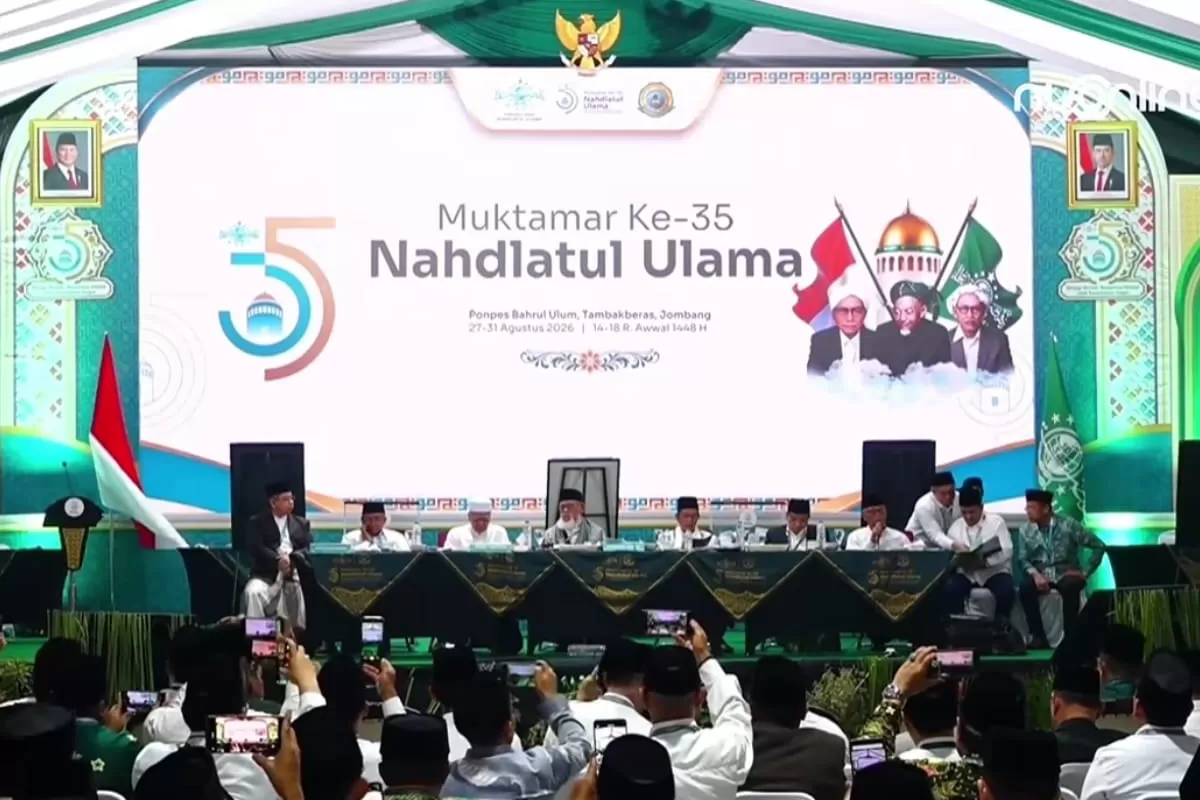 Pasca penetapan KH Miftachul Akhyar sebagai Rais Aam, AHWA menyampaikan amanat agar seluruh potensi NU dirangkul dan organisasi dirawat secara kolektif. (Youtube/NU Online)