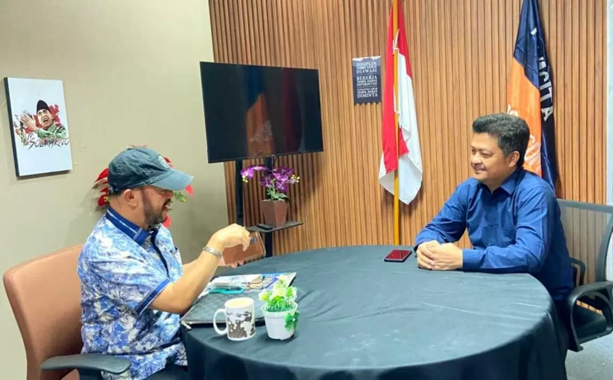 Setia Budi Mendrofa Ketua Umum BDN bersama Faigiziduhu Ndruru Direktur Utawa PT Media Nawacita Indonesia. (Media Nawacita Indonesia)