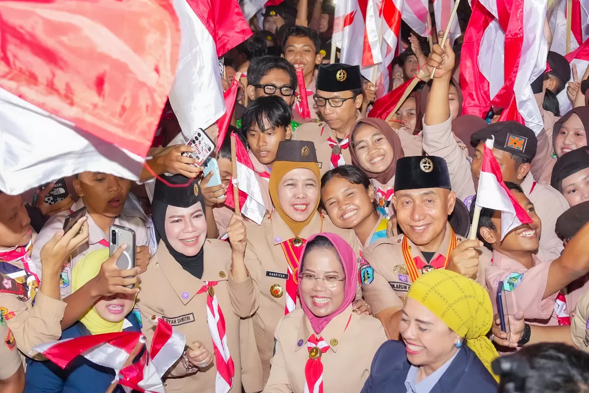 Caption foto: Khofifah mendorong Pramuka Jatim menjadi penggerak ketahanan pangan, mendukung swasembada pangan, dan menyiapkan generasi menuju Indonesia Emas 2045.