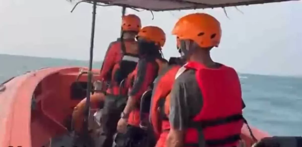 Pencarian 5 jurnalis yang hilang kontak saat akan meliput erupsi Gunung Anak Krakatau masih terus dilakukan Tim SAR Gabungan. (Instagram.com/@kantorsar_banten)