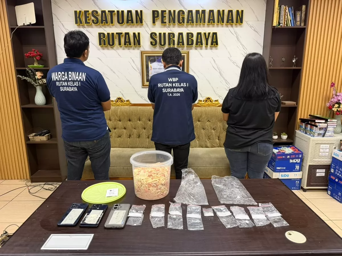 Rutan Surabaya Gagalkan Penyelundupan 9 Pocket Diduga Sabu dalam Kerupuk Plompong
