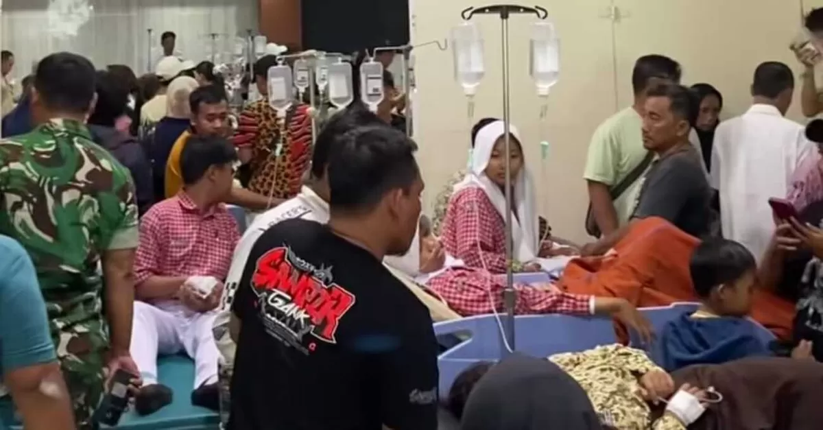 Ratusan siswa dari dua sekolah di Pati, Jawa Tengah diduga alami keracunan usai santap MBG. (Instagram.com/@patisakpore)