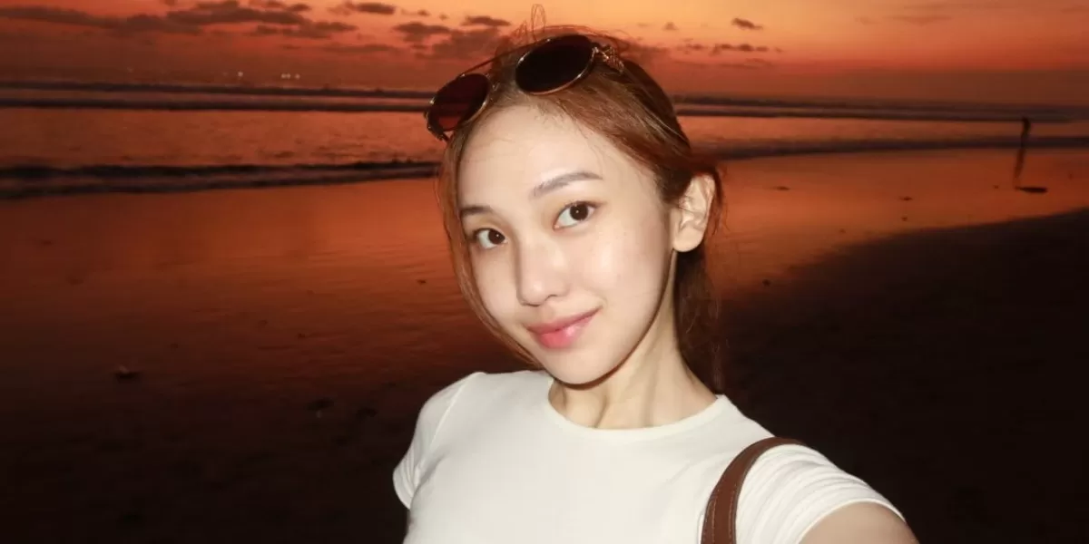 Menyoroti kronologi penangkapan selebgram Julia Prastini alias Jule terkait dugaan kasus penyalahgunaan vape etomidate. (Instagram.com/@juliaprt7)