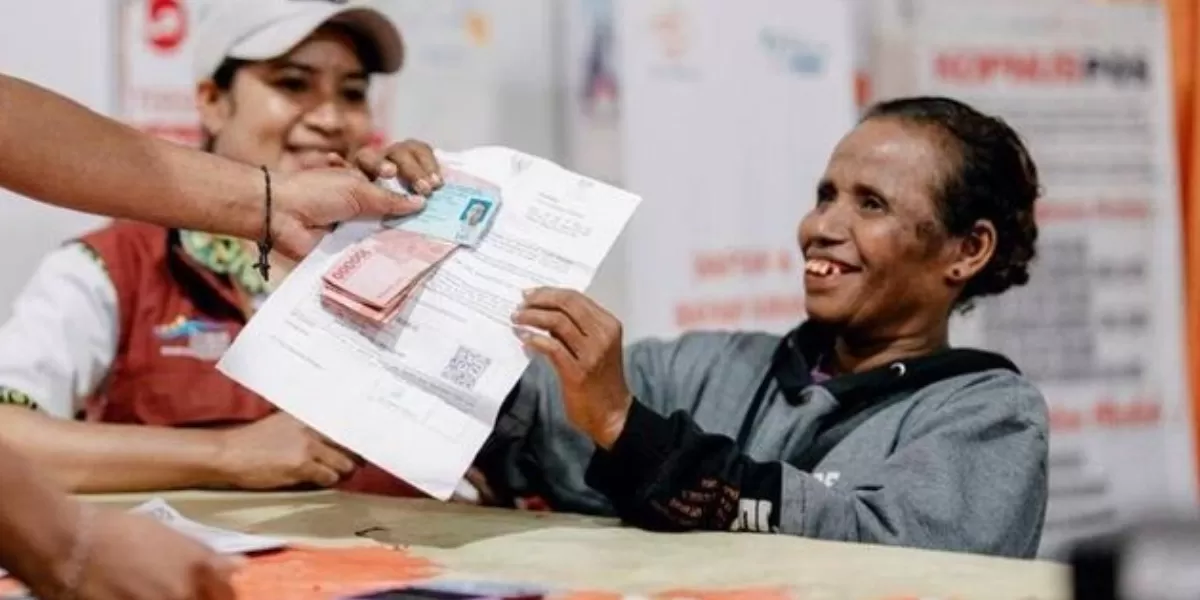 Menelusuri bantuan sosial (bansos) yang dipastikan cair pada akhir September 2026. Berikut ini 5 daftar bantuan di antaranya. (Dok. Kemensos)