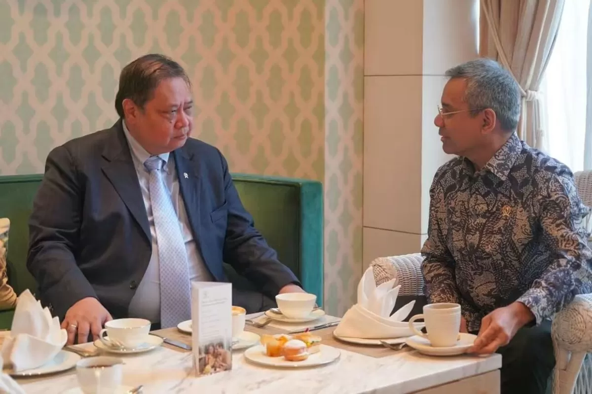 Airlangga Hartarto Menteri Koordinator Bidang Perekonomian Republik Indonesia dan Suahasil Nazara Menteri Keuangan Republik Indonesia. (Istimewa)