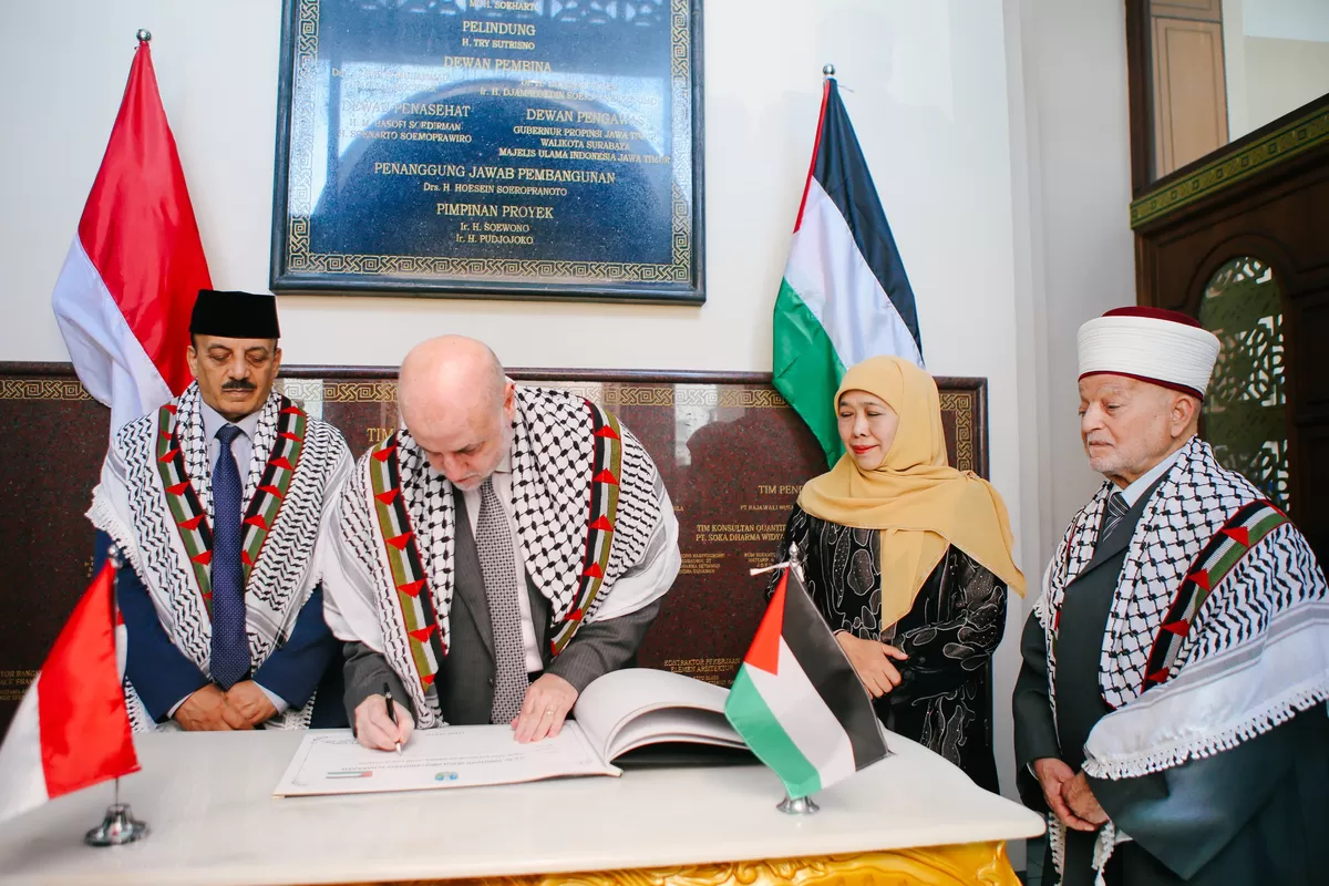 Bertemu Imam Besar Al-Aqsa, Khofifah Tegaskan Dukungan Masyarakat Jatim untuk Palestina