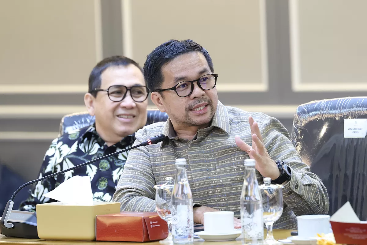 Anggota Komisi XIII DPR RI Marinus Gea dalam RDP dengan Kepala BPSDM Kementerian Imigrasi dan Pemasyarakatan RI di Gedung Nusantara, Kompleks Parlemen, Senayan, Jakarta, Senin (28/9/2026). (Dok. DPR RI)