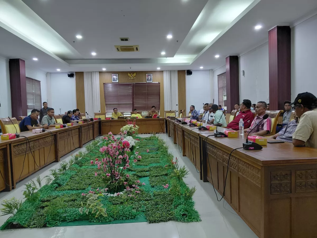 Suasana RDP di Gedung DPRD Kota Batam, Jumat (2/10/2026). (Bazo Nawacita)