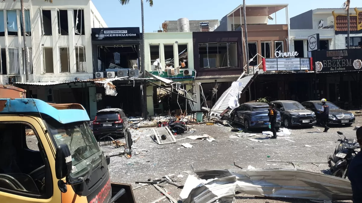 Ledakan Rumah Makan di Pakuwon City, 3 Tabung LPG 50 Kg Kosong dan 41 Bangunan Rusak