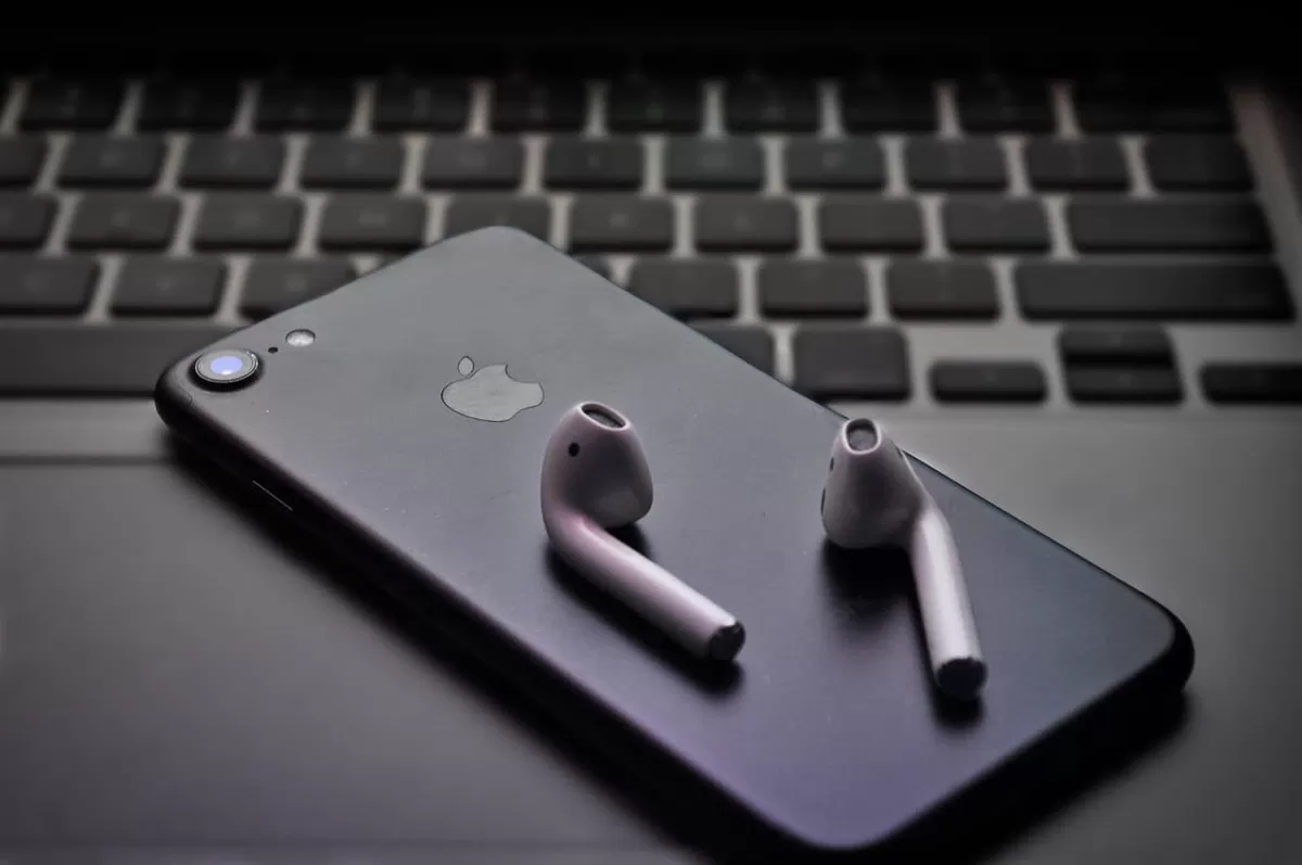 Apple mengimbau para pengguna IPhone untuk update ke iOS 27. (Pixabay/hista)