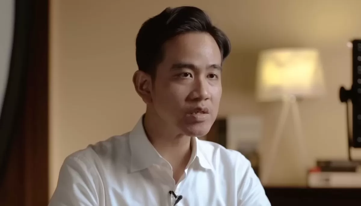 Wapres Gibran Rakabuming Raka menjadi pihak yang dilaporkan terkait dugaan suket pendidikan. (Foto: YouTube Gibran Rakabuming Raka)