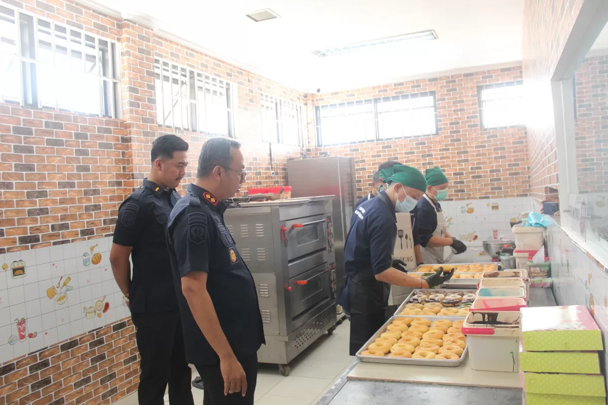 Bukan Cuma Menjalani Hukuman, Warga Binaan Rutan Surabaya Dibekali Keterampilan untuk Bangkit bermanfaat untuk masyarakat