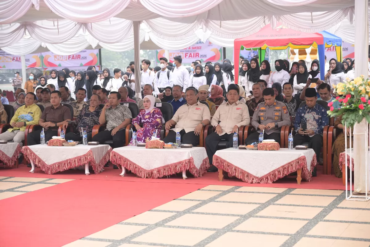 Foto Buktikan Janji Kampanye Anton - Poti Tekan Angka Pengangguran, Ribuan Sediakan Lowongan Kerja Pada Event Job Fair 2026, Sejarah di  Kabupaten Rokan Hulu   (NAWACITAPOST.COM)