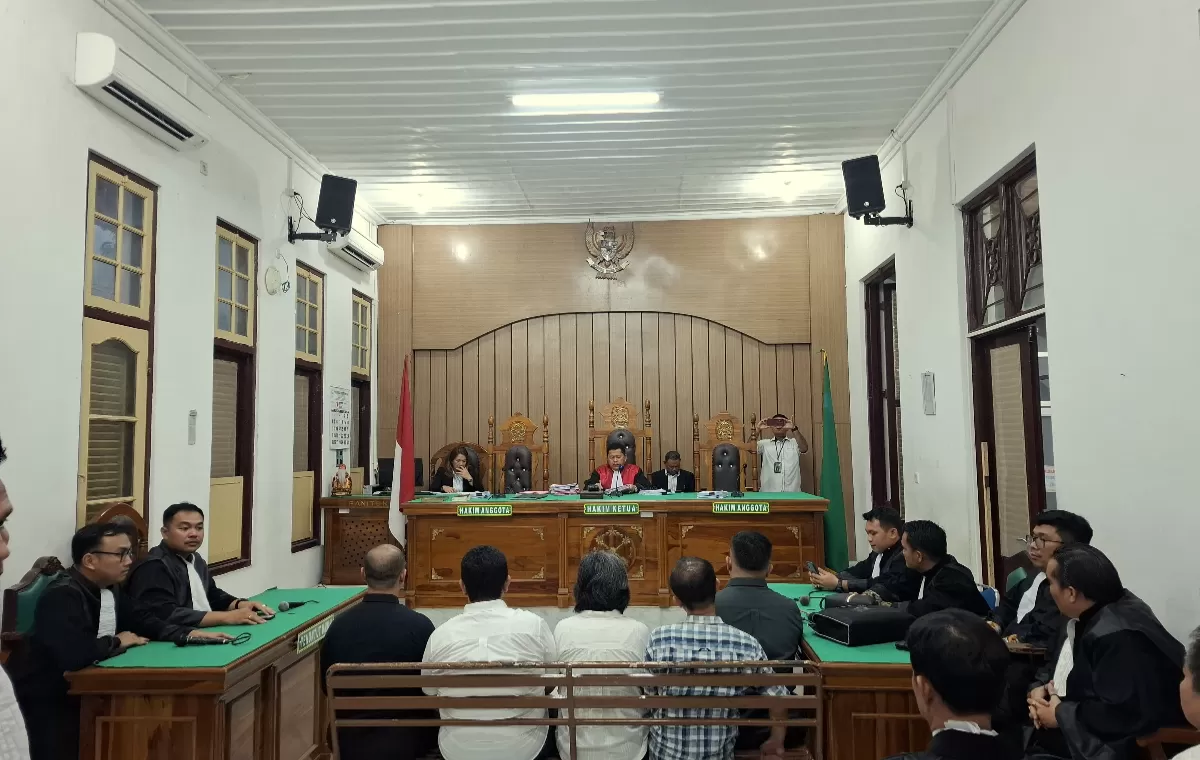 Sidang dengan agenda pemeriksaan saksi ditunda hingga Rabu (21/10/2026) karena dua hakim anggota berhalangan hadir akibat sakit. (Sumber: Kejaksaan Negeri Gunungsitoli)