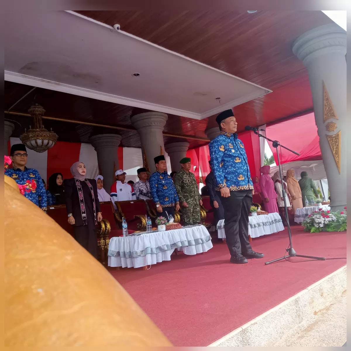 Foto Dengan Tema 'Patriotik, Gigih, Berempati Pemuda Untuk Indonesia', Bupati Anton Irup Upacara Hari Sumpah Pemuda ke 98, Tampilkan Drama Kolosal  (NAWACITAPOST.COM)