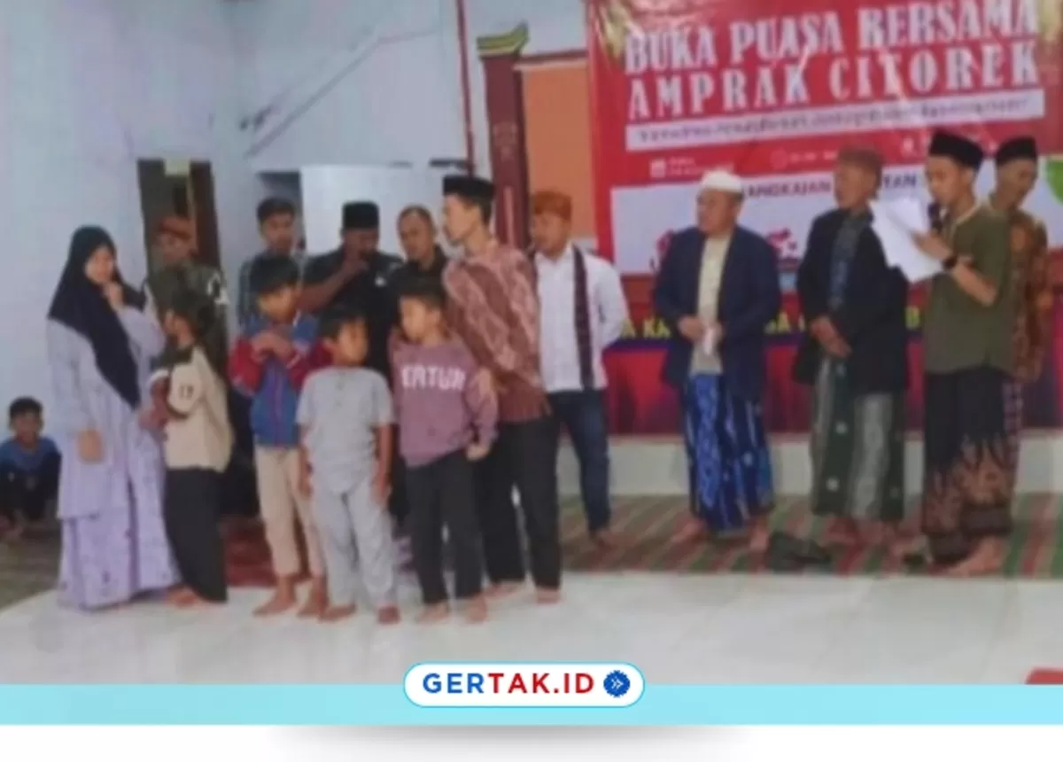 Pererat Kebersamaan, AMPRAK Citorek Rangkaikan Buka Puasa dengan Aksi Sosial./Dok.Amprak Citorek