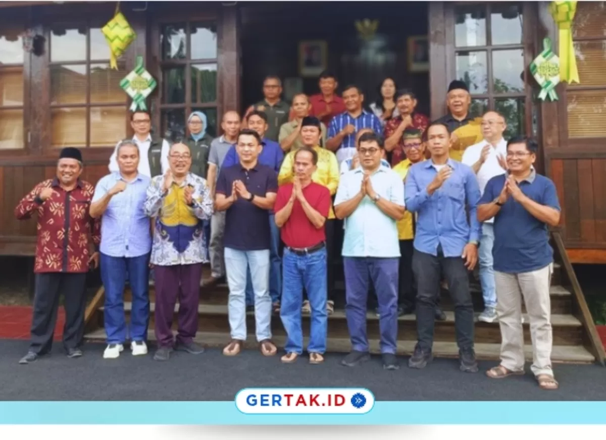 Bupati Sintang Imbau Aksi Massa di PN Sintang Berlangsung Damai dan Tertib./Dok.Alex