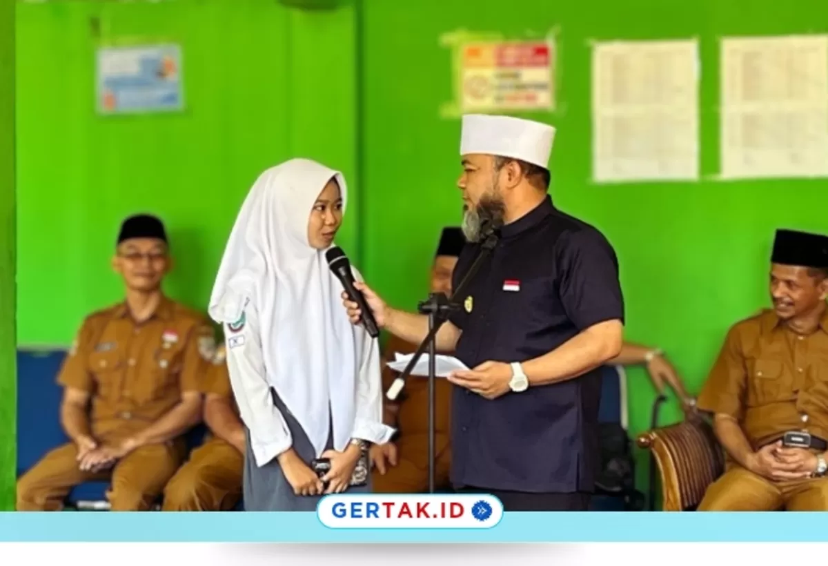 Helmi Hasan Dorong Lingkungan Sekolah Layak Saat Buka Retreat Merah Putih Pelajar./Dok.Bengkuluekpress