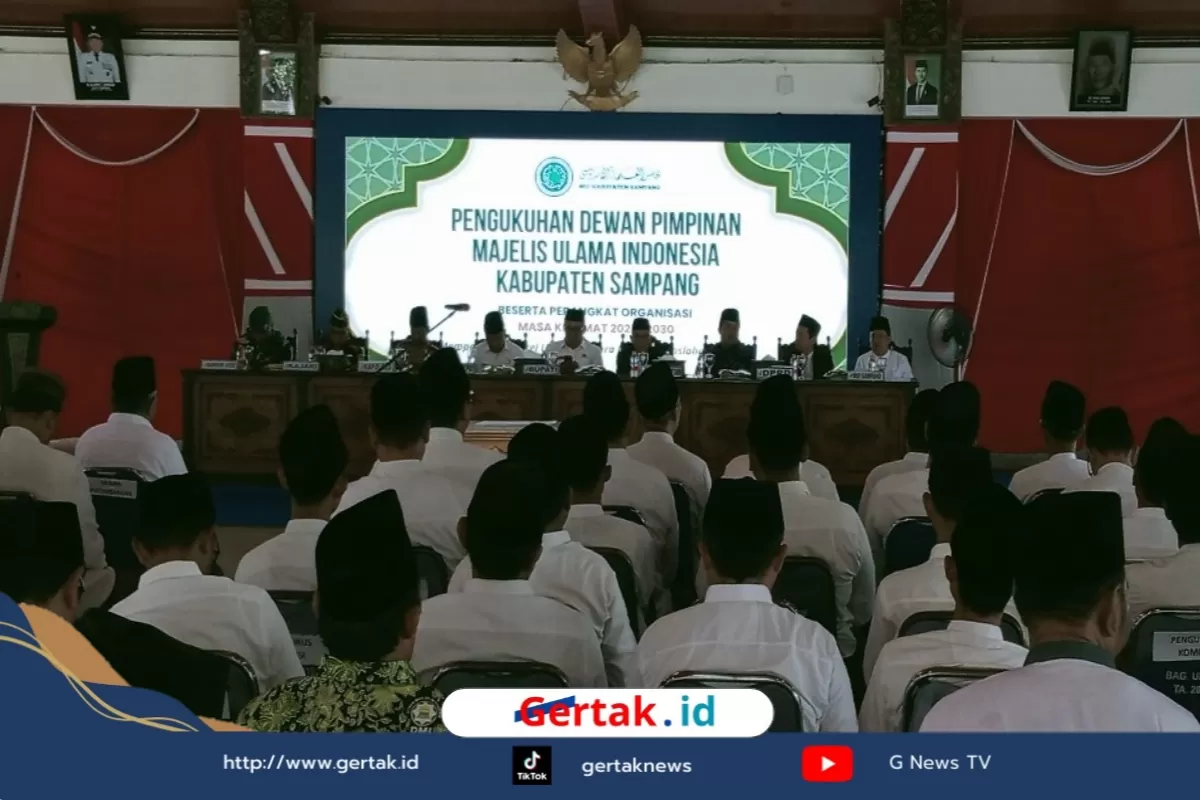 Pelantikan Pengurus MUI Sampang 2025-2030 Perkuat Peran Ulama, Ketua Dewan Penasehat Bupati