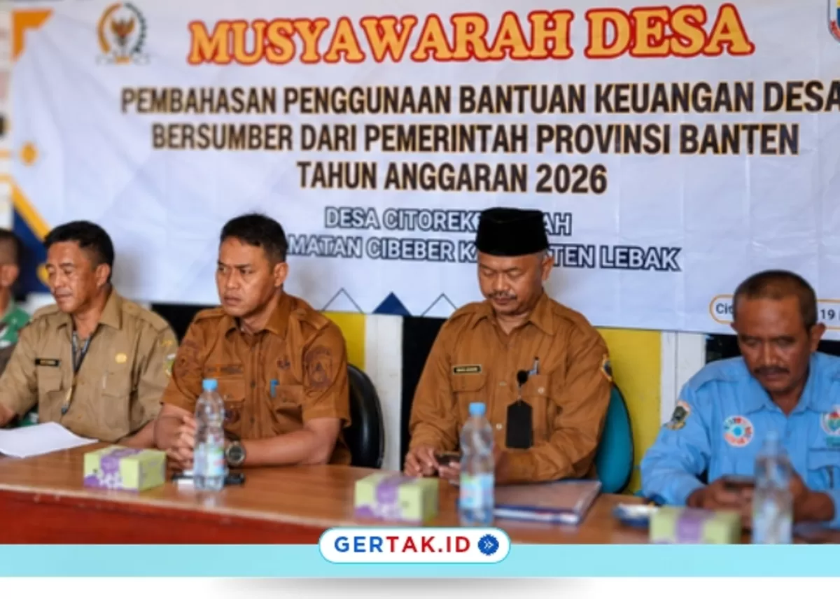 Foto : Momen Sesi diskusi pada Musdes Citorek Tengah Bahas Bantuan Keuangan Provinsi Banten Tahun Anggaran 2026