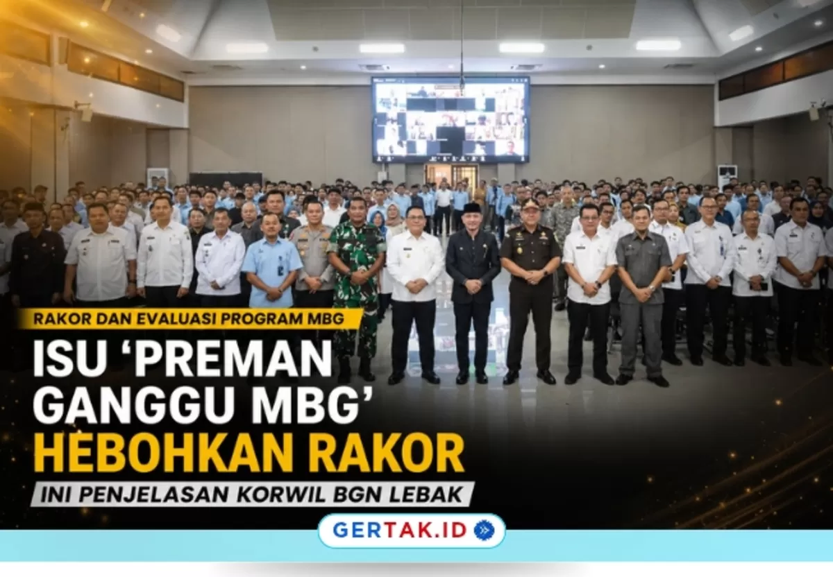 Keterangan Foto: Sesi Foto Bersama Bupati Lebak dengan unsur Forkopimda dan pemangku kepentingan saat Rakor dan Evaluasi Program MBG di Aula Multatuli. (Foto: IG @protokollebak)