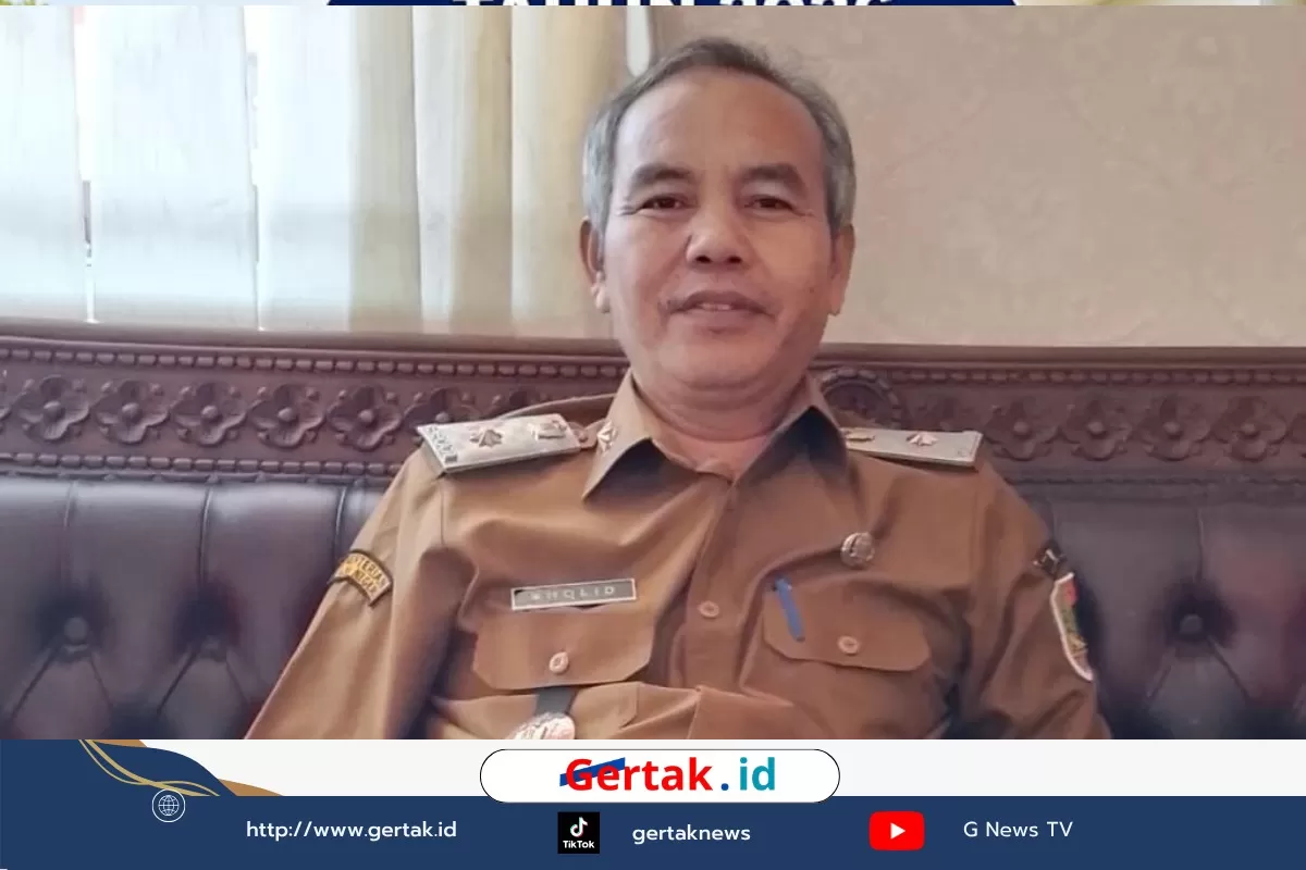 Kholid kepala dinas pendidikan kabupaten pekalongan. 