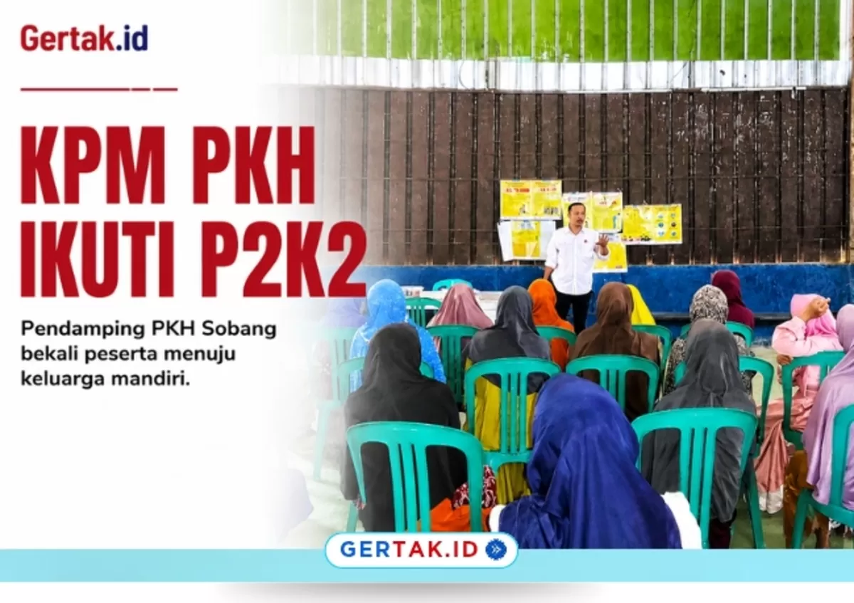 Keterangan Foto: Pendamping PKH Kecamatan Sobang memberikan materi P2K2 kepada Keluarga Penerima Manfaat (KPM) di Kampung Cikuning, Desa Sukamaju./Dok.Gertak.id
