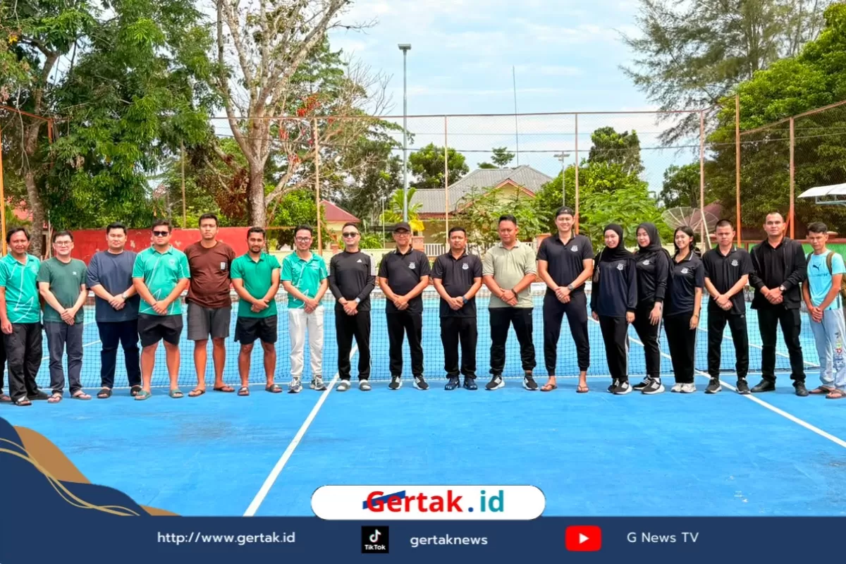 Kajari Subulussalam Perkuat Sinergi dengan PN Singkil Lewat Tenis Persahabatan