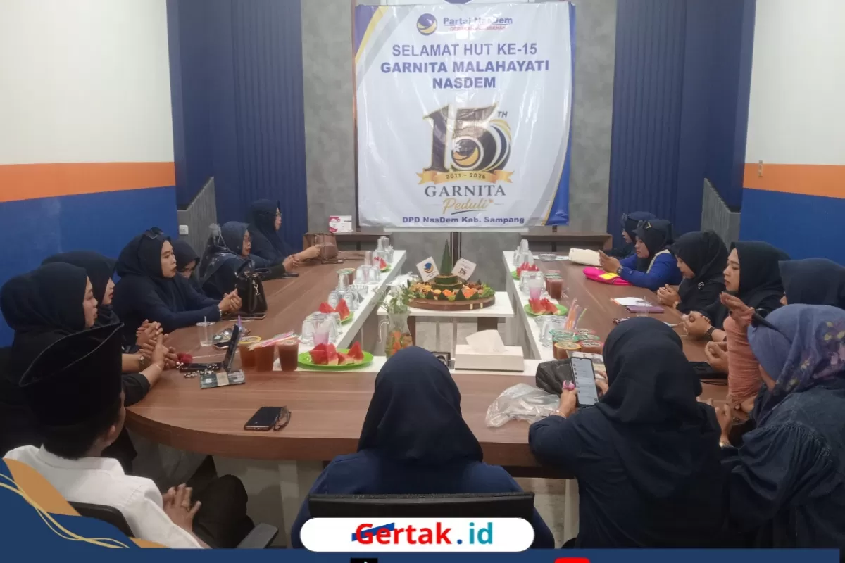 Ketua Garnita NasDem Sampang Azisah Ajak Perempuan Semakin Solid Mengabdi untuk Indonesia  